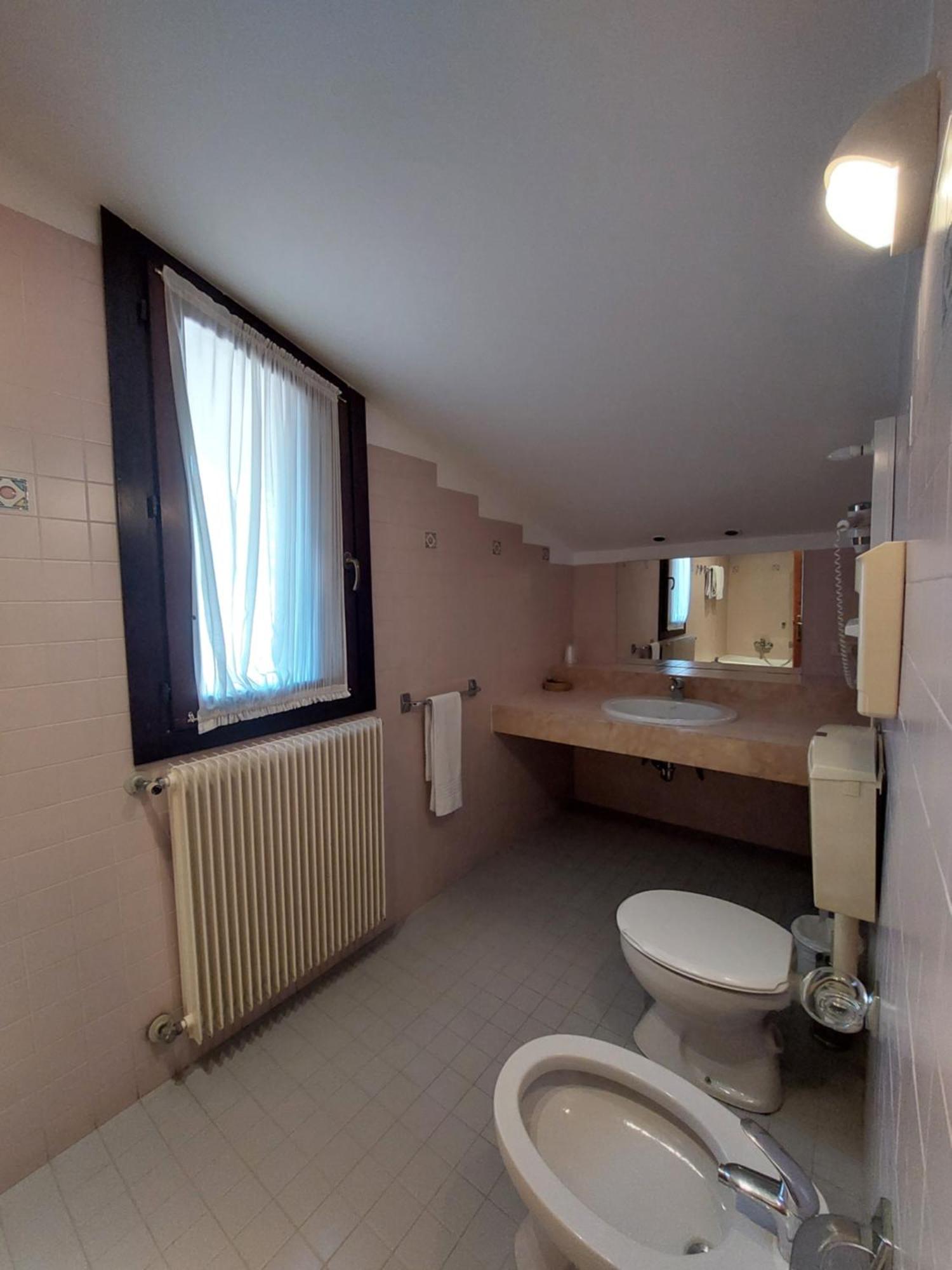 Albergo Alla Pineta Montebelluna Eksteriør bilde